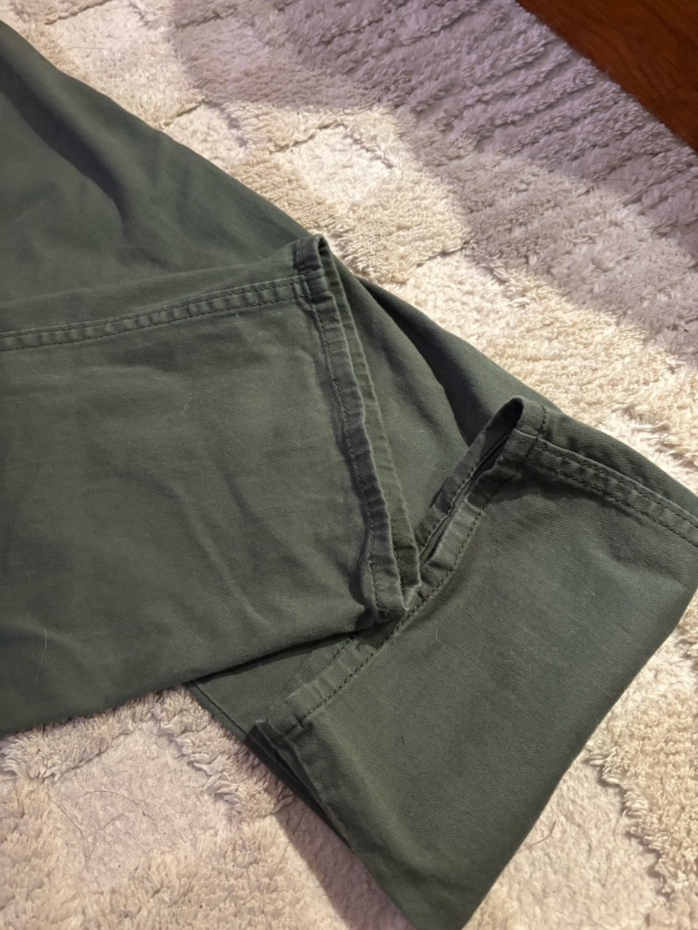 Levi's Olive Green Straight Leg Women's Pants - Picture 6 of 6